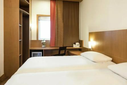 Ibis Abu Dhabi Gate - 70