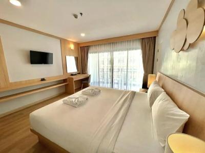 Amata Patong - 74