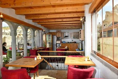 Caftan Cave Suites - 41