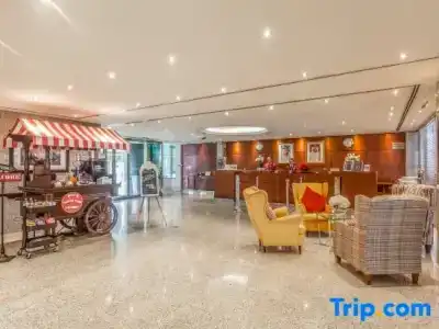 Golden Sands Apartments - 22