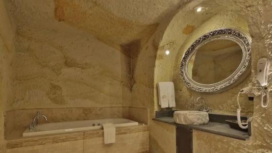 Golden Cave Suites - 55