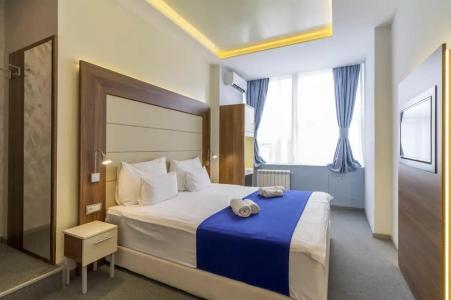 Privilege Suites by Central Park - 77