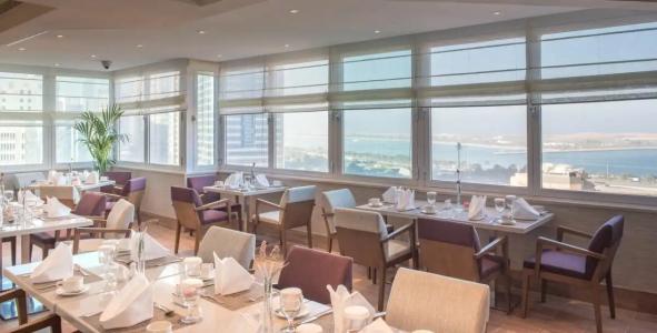 Hawthorn Suites by Wyndham Abu Dhabi City Center - 87