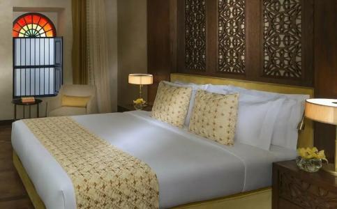 Souq Waqif Boutiques - Tivoli - 75
