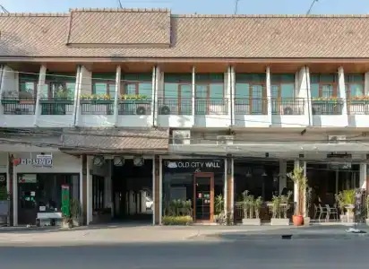 The Old City Wall Inn - 1