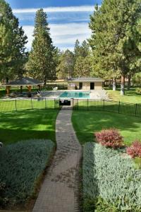 Best Western Ponderosa Lodge - 10