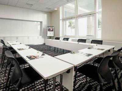 ibis Styles Dragon Mart Dubai - 51