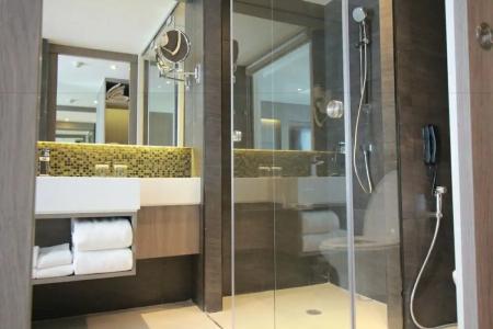 Grand 5 & Plaza Sukhumvit Bangkok - SHA Extra Plus Certified - 29