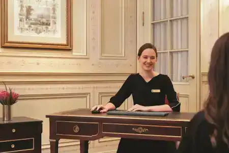 Shangri-La Paris - 35