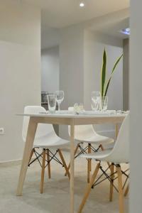 1900 ATHENIAN HOUSE - 4