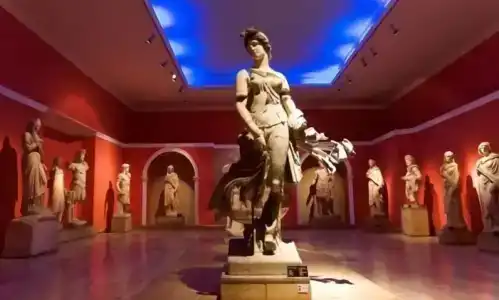 KIANA KALEİÇİ - 7