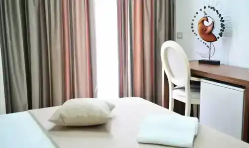 Golden City & Spa - 18