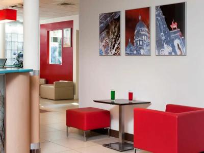 ibis Paris Ornano Montmartre Nord 18eme - 77