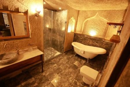 Sarnich Cave Suites - 11