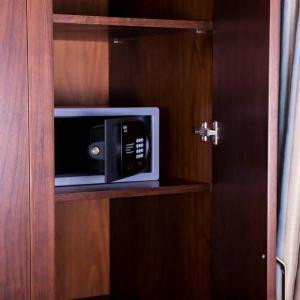 Grand Aras & Suites - 98
