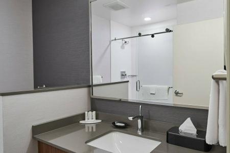 Courtyard Medford Airport - 9