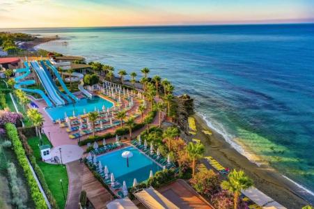 Vikingen Infinity Resort & Spa