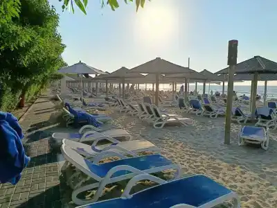 Ramada & Suites by Wyndham Ajman - 2