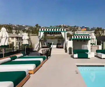 Chamberlain West Hollywood - 17