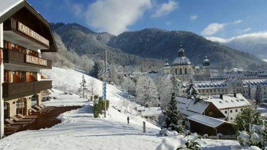 Blaue Gams ***S - 27