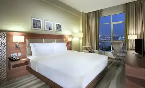 Hilton Garden Inn Dubai Al Muraqabat - Deira - 63