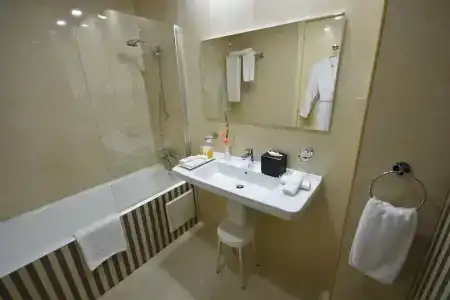 Ramada Plaza Tunis - 11