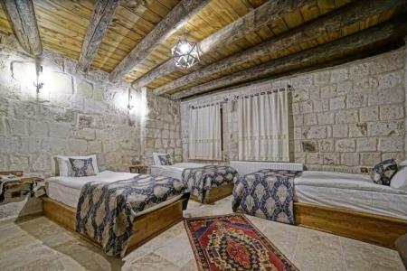 Risus Cave Suites - 40