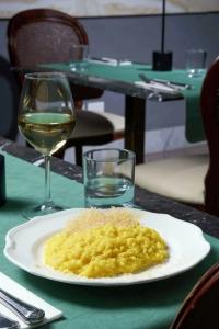 Golden Tulip Rome Piram - 86