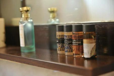 Acropolis Ami Boutique - 51