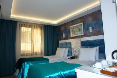 Istanbul River - 32