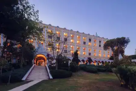 Kremlin Palace - 24