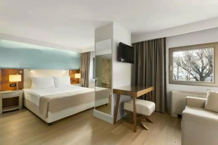 Ramada by Wyndham Istanbul Grand Bazaar - 57