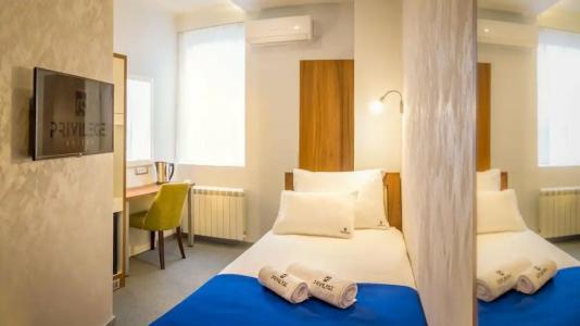 Privilege Suites by Central Park - 53