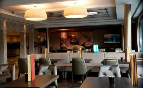 TITANIC Comfort Mitte - 60