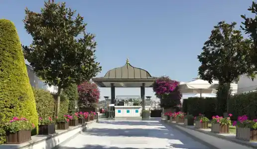Four Seasons Istanbul at the Bosphorus - 49