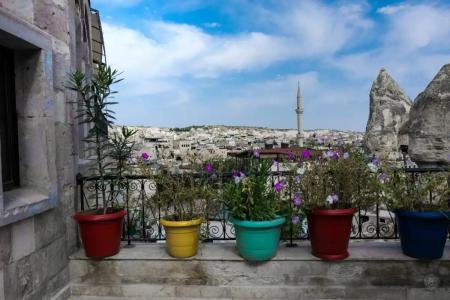 Elegance Cave Suites & Restaurant - 17