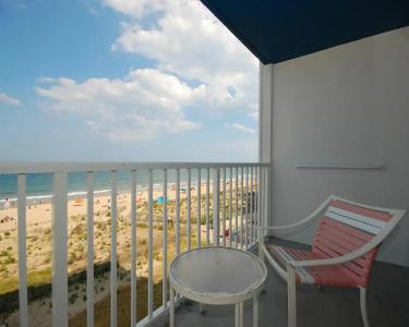 DoubleTree by Hilton Ocean City Oceanfront - 42