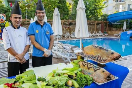 Club Big Blue Suit - All Inclusive - 40