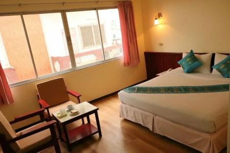 Chumphon Palace - 28