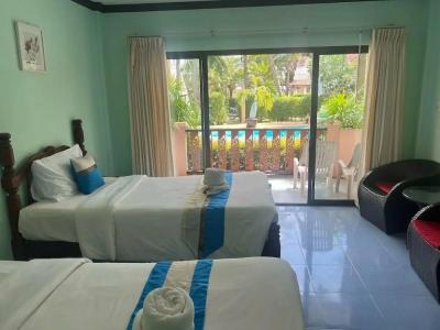 Lanta Seafront Resort - 76