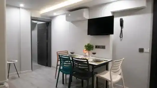 OPERA SUITES Apart - 53