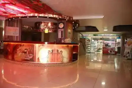 Lavinia Apart & - 34