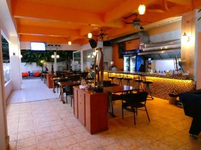 MANGO Lagoon Place - 95