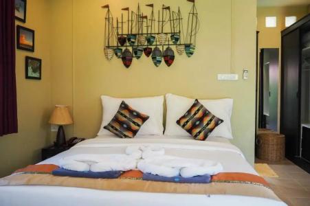 Lanta Castaway Beach Resort - 2