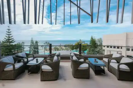 Paloma Perissia - 46