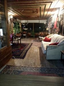 Falcon Cave Suites - 62