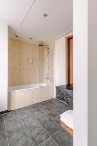 Reichshof Hamburg - 86