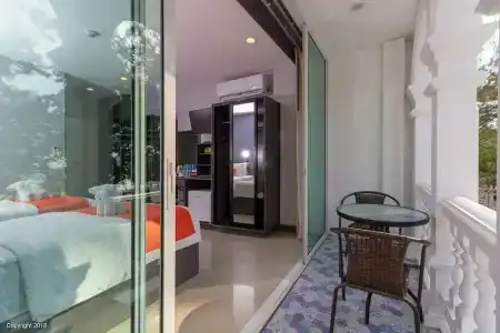 Modern Living - 43