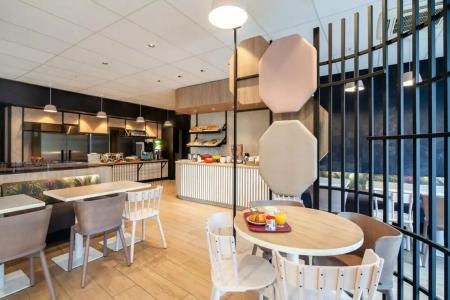 B&B Paris Porte des Lilas - 76