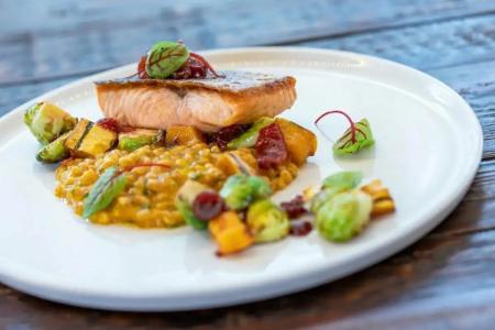 Renaissance Boston Seaport - 16